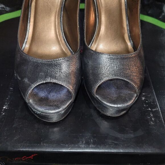 Carlos Santana Elise Lead Metallic Heels in Silver/Pewter EUC Size 8.5 - Picture 7 of 8
